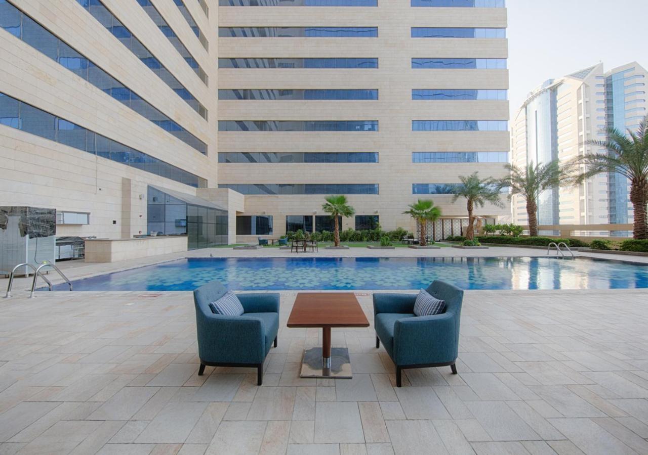 Holiday Suites Al Azizia Meca Exterior foto Pool area