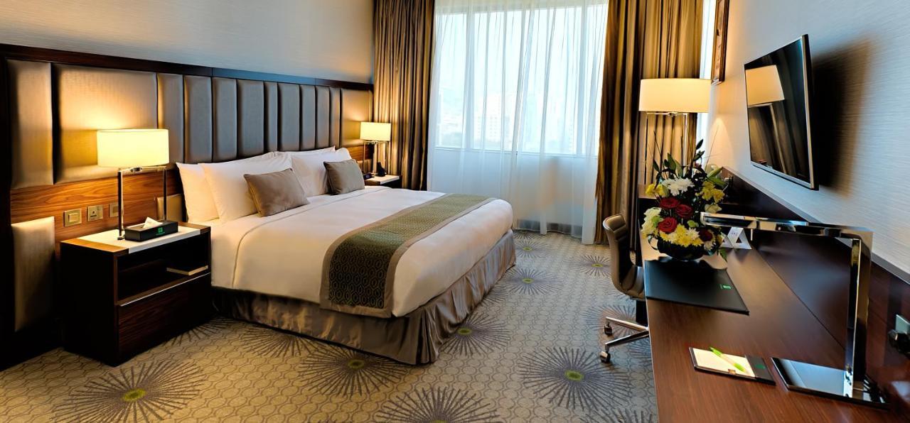 Holiday Suites Al Azizia Meca Exterior foto